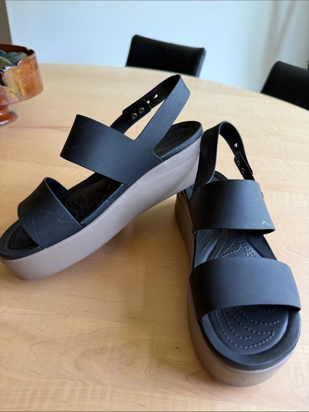 CROCS Brooklyn Low Wedge Sandals Lite Ride - Picture 3 of 11